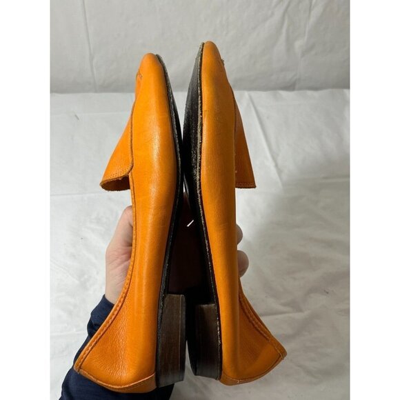 bernardo genesis women's loafers orange Size 7.5 - Picture 8 of 13